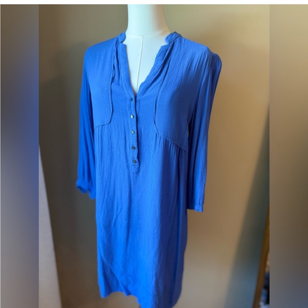 Women's Blue Button-Up Top